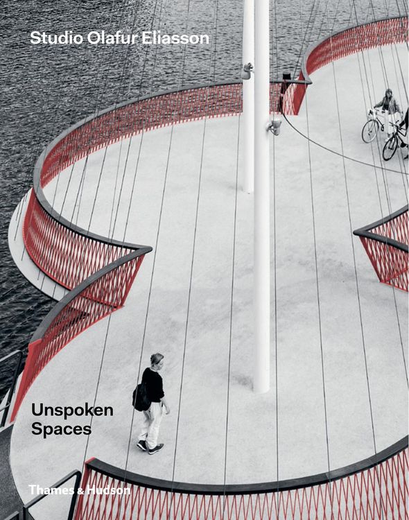 Produktbild: Unspoken Spaces