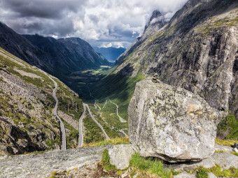 Produktbild: CALVENDO Puzzle Der Trollstigen | 1000 Teile Lege-Gr&ouml;&szlig;e 64x48cm Foto-Puzzle f&uuml;r gl&uuml;ckliche Stunden