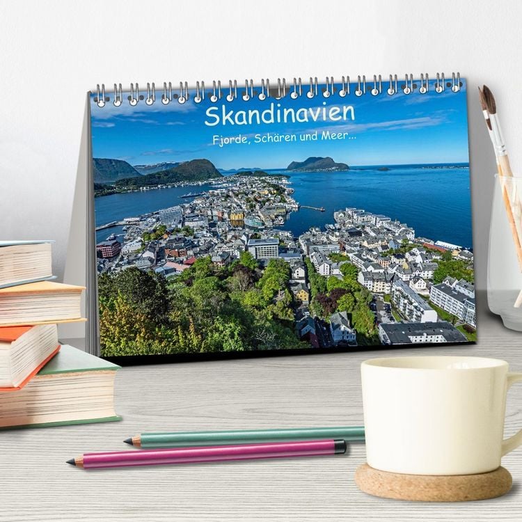 Produktbild: Skandinavien - Fjorde, Sch&auml;ren und Meer... (Tischkalender 2026 DIN A5 quer), CALVENDO Monatskalender