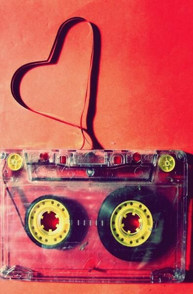 Produktbild: Notizbuch Retro Style Love Music Tape Oldschool Liniert Red Notebook Ruled