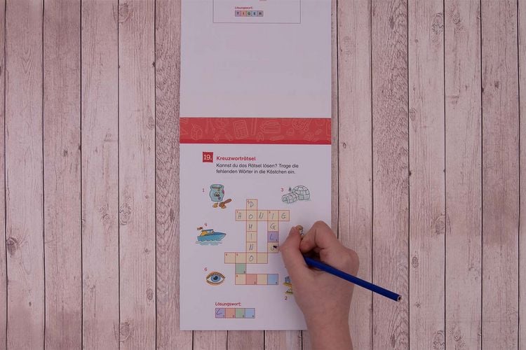 Produktbild: 66 Kreuzwortr&auml;tsel f&uuml;r Erstleser - 1. Klasse (Blau)