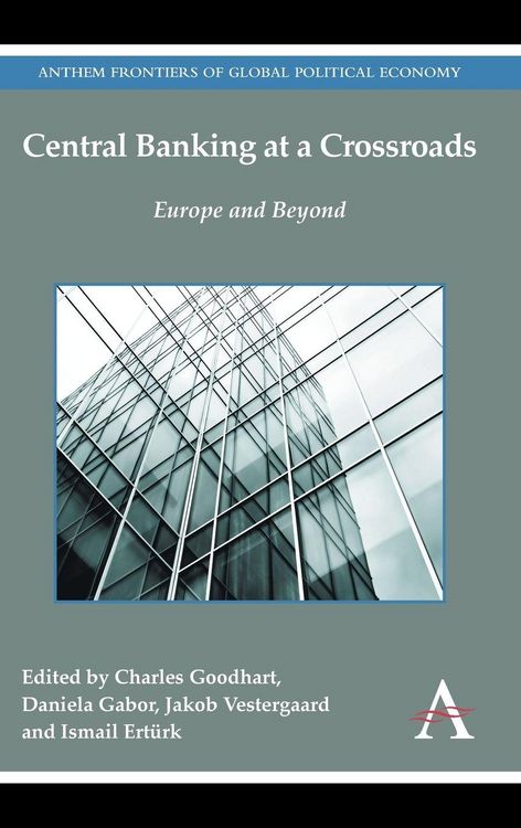 Produktbild: Central Banking at a Crossroads