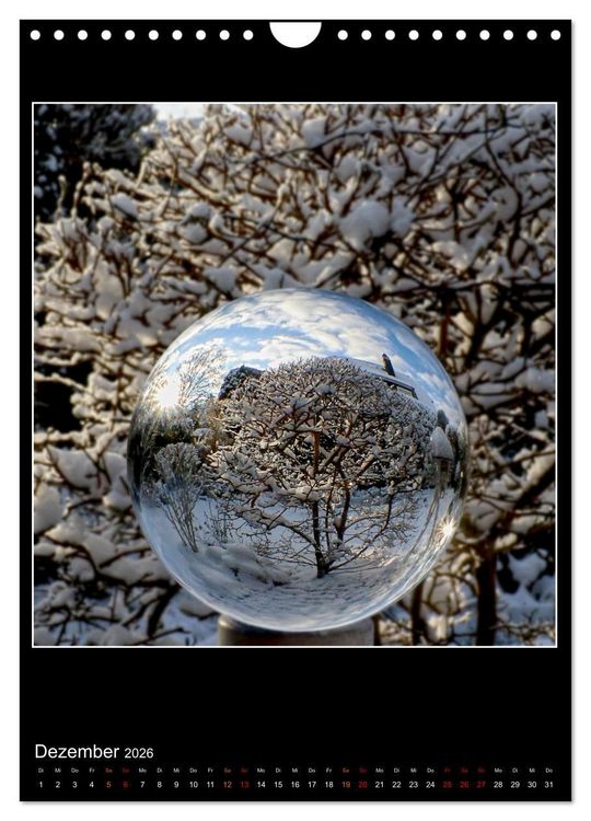 Produktbild: Momente aus Glas &ndash; Glaskugelfotografie (Wandkalender 2026 DIN A4 hoch), CALVENDO Monatskalender