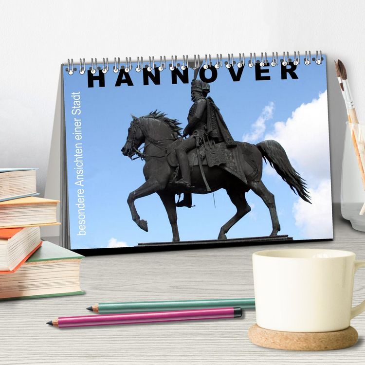 Produktbild: Hannover - besondere Ansichten einer Stadt (Tischkalender 2026 DIN A5 quer), CALVENDO Monatskalender