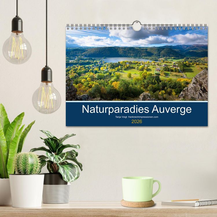 Produktbild: Naturparadies Auvergne (Wandkalender 2026 DIN A4 quer), CALVENDO Monatskalender