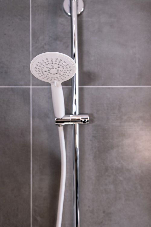 Produktbild: Mod. Design Duschschlauch Wei&szlig; matt 175 cm, mit Verdrehschutz und Trinkwasserzulassung