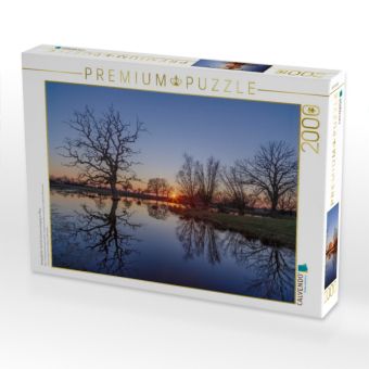 Produktbild: CALVENDO Puzzle Spiegelglatter Teich bei Sonnenuntergang im M&auml;rz | 2000 Teile Lege-Gr&ouml;&szlig;e 90x67cm Foto-Puzzle f&uuml;r gl&uuml;ckliche Stunden