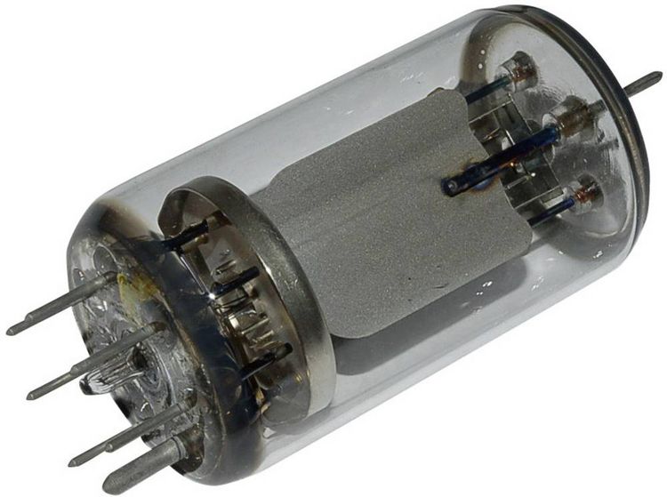 Produktbild: BTB Vertrieb QQE 06 / 40 = SRS 4451 Elektronenr&ouml;hre Doppeltetrode 600 V 100 mA Polzahl: 7 Sockel: Septar Inhalt 1 St.