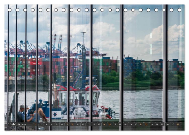 Produktbild: Die Hafenstadt Hamburg im Spiegel (Tischkalender 2026 DIN A5 quer), CALVENDO Monatskalender