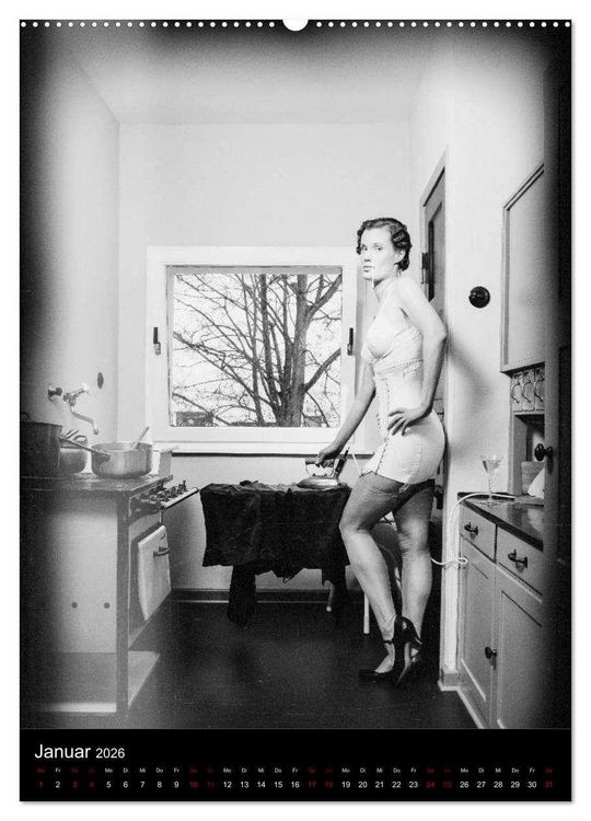 Produktbild: Nylons und Zigaretten (Wandkalender 2026 DIN A2 hoch), CALVENDO Monatskalender