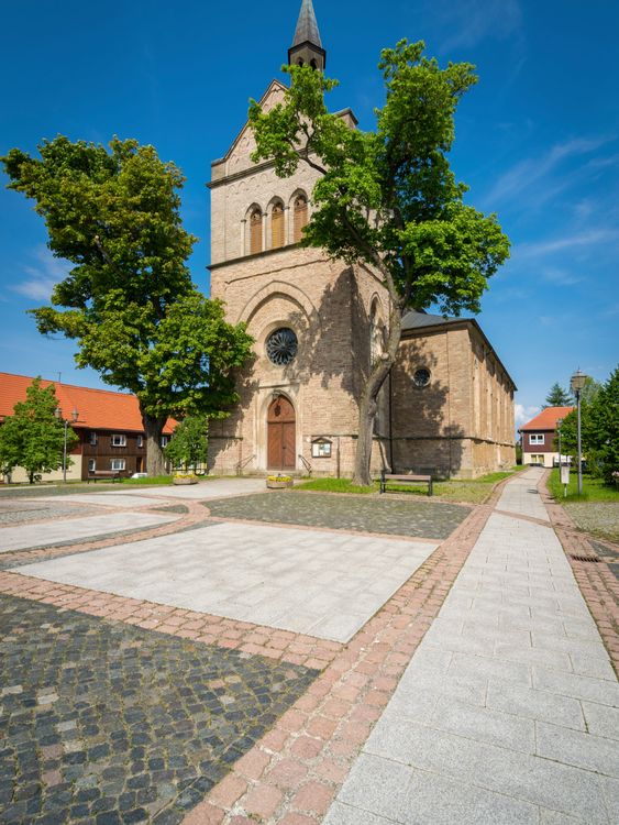 Produktbild: CALVENDO Puzzle Kirche in Hasselfelde 1000 Teile Lege-Gr&ouml;&szlig;e 48 x 64 cm Foto-Puzzle Bild von Martin Wasilewski