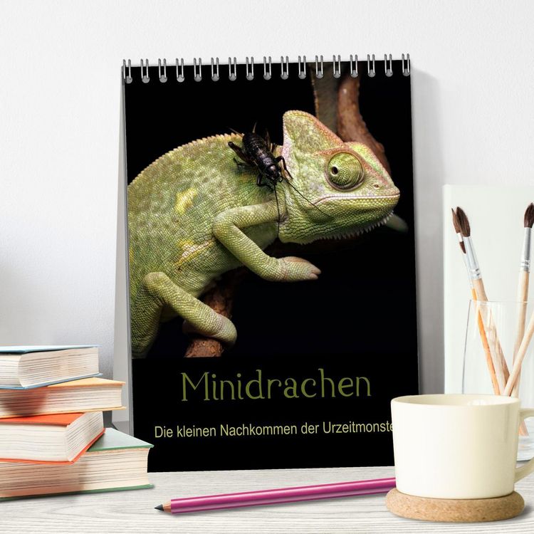 Produktbild: Minidrachen - Die kleinen Nachkommen der Urzeitmonster (Tischkalender 2026 DIN A5 hoch), CALVENDO Monatskalender