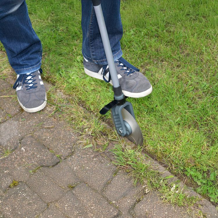 Produktbild: Rasenkanten-Roller Mod. Cut mit Teleskopstiel, ausziehbar von 56 bis 122 cm