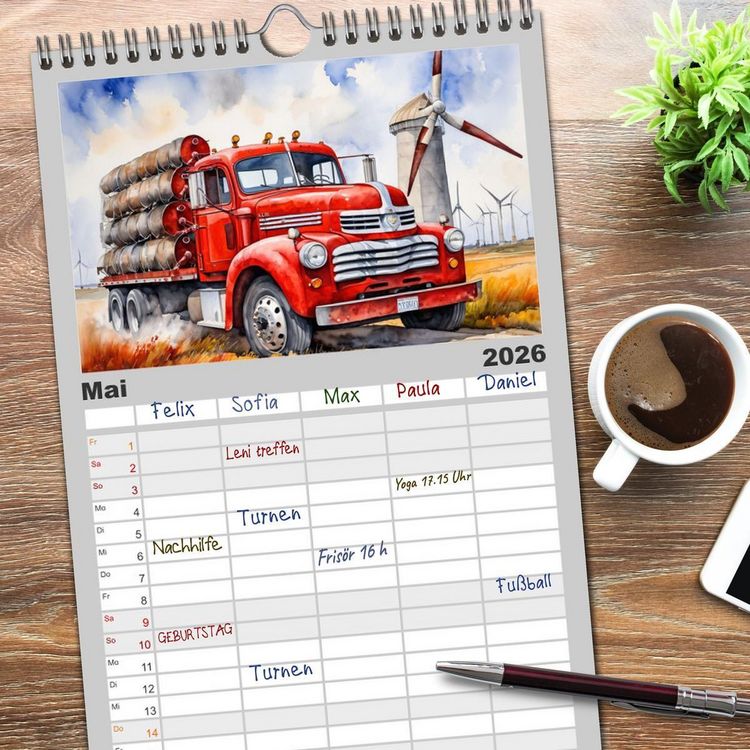 Produktbild: Familienplaner 2026 - Nostalgische Trucks mit 5 Spalten (Wandkalender, 21 x 45 cm) CALVENDO
