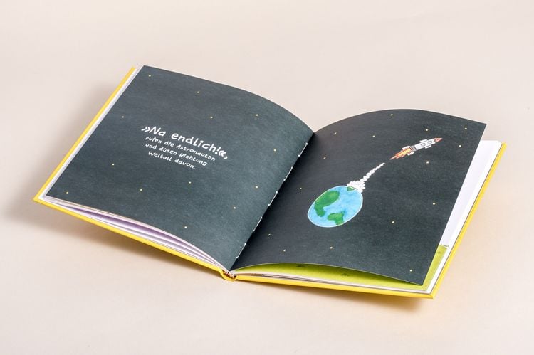 Produktbild: Schüttel den Apfelbaum - Ein Mitmachbuch. Für Kinder von 2 bis 4 Jahren. Schaukeln, schütteln, pusten, klopfen und sehen was passiert.