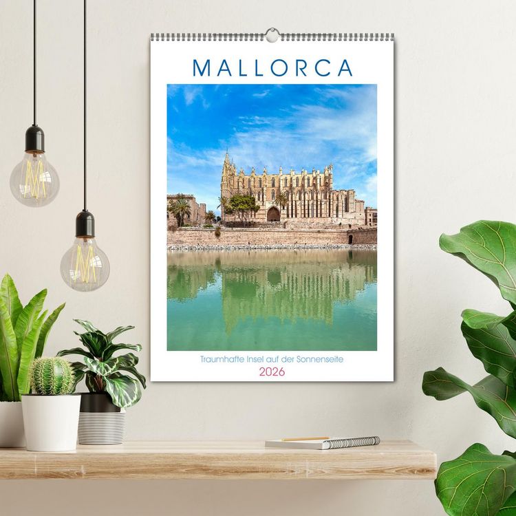 Produktbild: Mallorca - Traumhafte Insel auf der Sonnenseite (Wandkalender 2026 DIN A2 hoch), CALVENDO Monatskalender