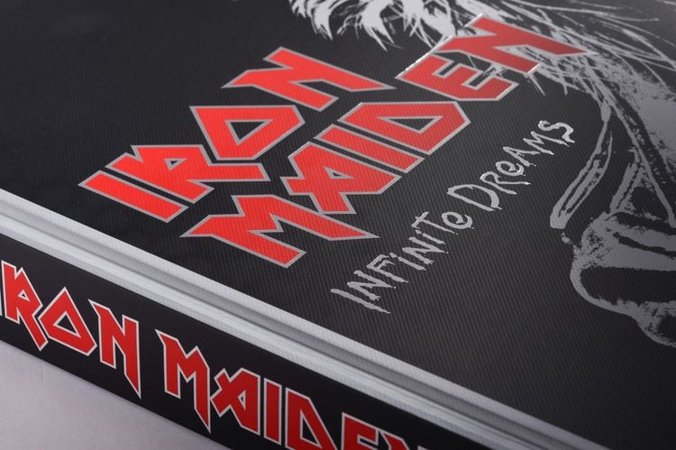Produktbild: Iron Maiden. Infinite Dreams