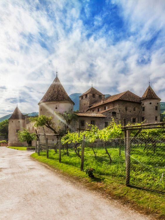Produktbild: CALVENDO Puzzle BOZEN Schloss Maretsch | 1000 Teile Lege-Gr&ouml;&szlig;e 64x48cm Foto-Puzzle f&uuml;r gl&uuml;ckliche Stunden