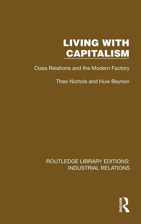 Produktbild: Living with Capitalism