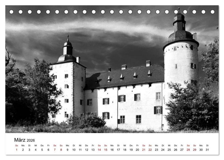 Produktbild: Burgen in schwarzwei&szlig; - Wie aus alten Zeiten (Tischkalender 2026 DIN A5 quer), CALVENDO Monatskalender