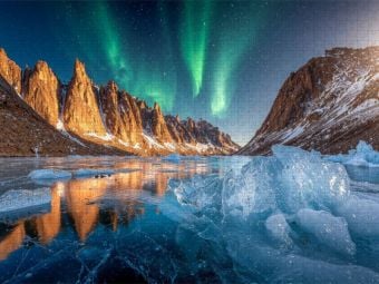 Produktbild: CALVENDO Puzzle Gr&uuml;ne Schleier winden sich hinter den Bergen | 2000 Teile Lege-Gr&ouml;&szlig;e 90x67cm Foto-Puzzle f&uuml;r gl&uuml;ckliche Stunden