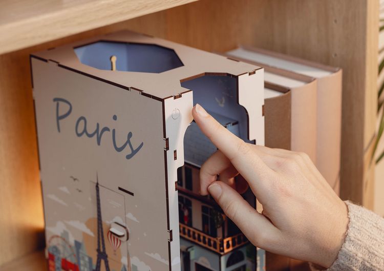 Produktbild: Book Nook DIY B&uuml;cherecke Paris
