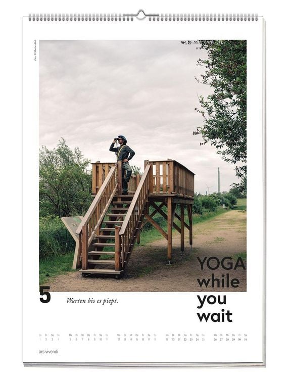 Produktbild: Yoga while you wait 2027