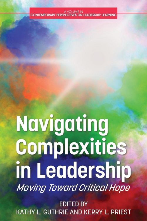 Produktbild: Navigating Complexities in Leadership