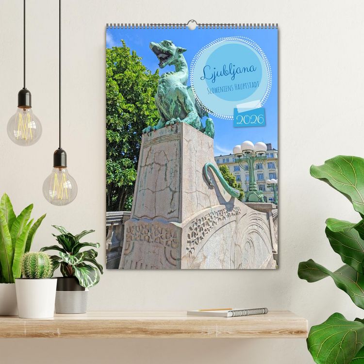 Produktbild: Ljubljana Sloweniens Hauptstadt (Wandkalender 2026 DIN A2 hoch), CALVENDO Monatskalender