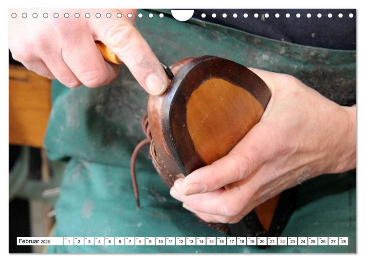 Produktbild: Das Handwerk der Schuhmacher (Wandkalender 2026 DIN A4 quer), CALVENDO Monatskalender