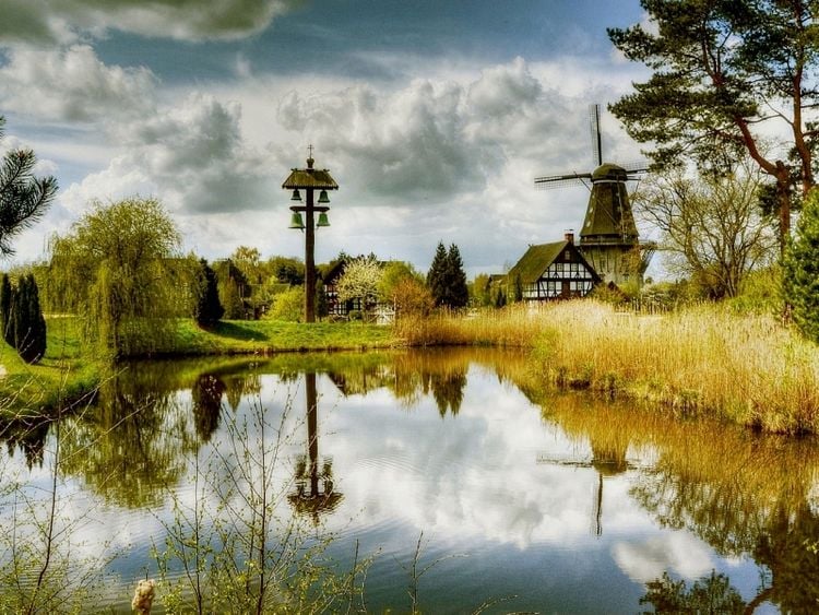 Produktbild: CALVENDO Puzzle Dorfteich im M&uuml;hlenmuseum Gifhorn | 1000 Teile Lege-Gr&ouml;&szlig;e 64x48cm Foto-Puzzle f&uuml;r gl&uuml;ckliche Stunden