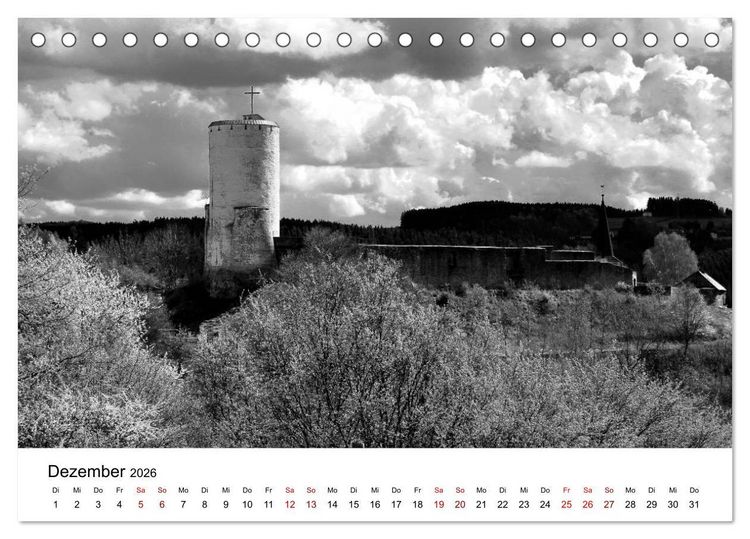 Produktbild: Burgen in schwarzwei&szlig; - Wie aus alten Zeiten (Tischkalender 2026 DIN A5 quer), CALVENDO Monatskalender