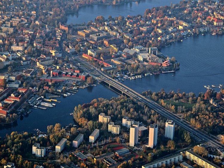 Produktbild: CALVENDO Puzzle Potsdam,der Humboldtring mit Humboldtbr&uuml;cke, neuer Feuerwehr und Theater | 1000 Teile Lege-Gr&ouml;&szlig;e 64x48cm Foto-Puzzle f&uuml;r gl&uuml;ckliche Stunden