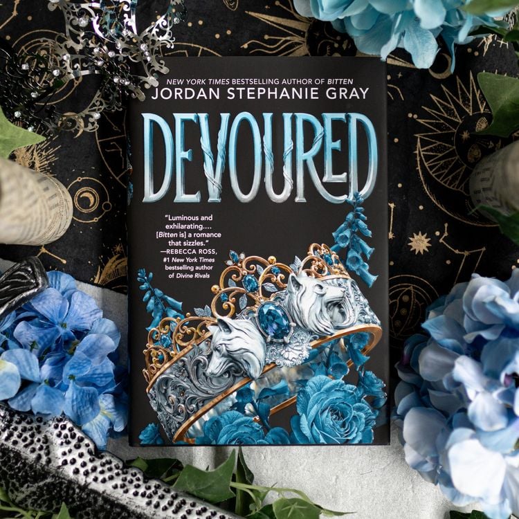 Produktbild: Devoured (Deluxe Limited Edition)