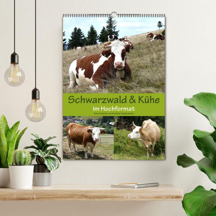 Produktbild: Schwarzwald und K&uuml;he im Hochformat (Wandkalender 2026 DIN A2 hoch), CALVENDO Monatskalender