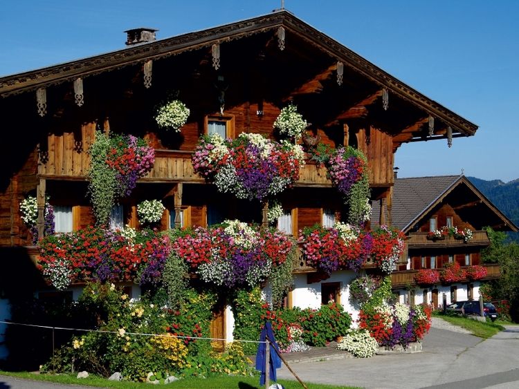 Produktbild: CALVENDO Puzzle Der heimatliche Bauernhof | 1000 Teile Lege-Gr&ouml;&szlig;e 64x48cm Foto-Puzzle f&uuml;r gl&uuml;ckliche Stunden