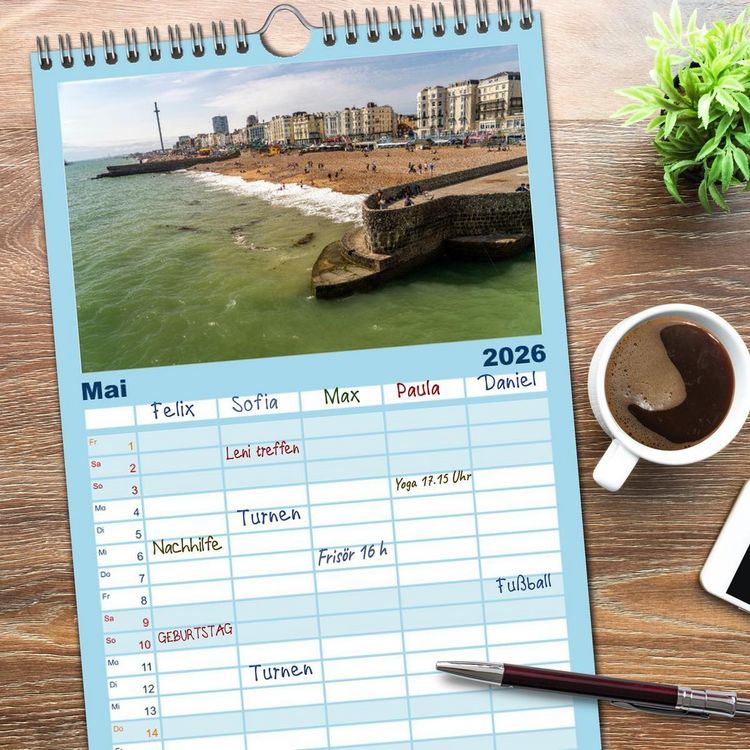 Produktbild: Familienplaner 2026 - Gro&szlig;britannien - England mit 5 Spalten (Wandkalender, 21 x 45 cm) CALVENDO
