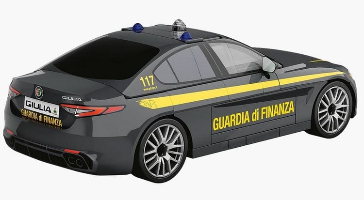 Produktbild: COBI 24657 - Alva Romeo Giulia Quadrifoglio Guardia di Finanza, Bausatz 1:35, 97 Klemmbausteine