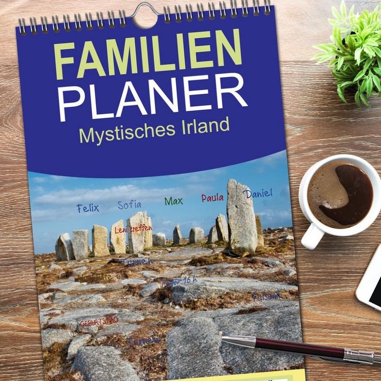 Produktbild: Familienplaner 2026 - Mystisches Irland mit 5 Spalten (Wandkalender, 21 x 45 cm) CALVENDO