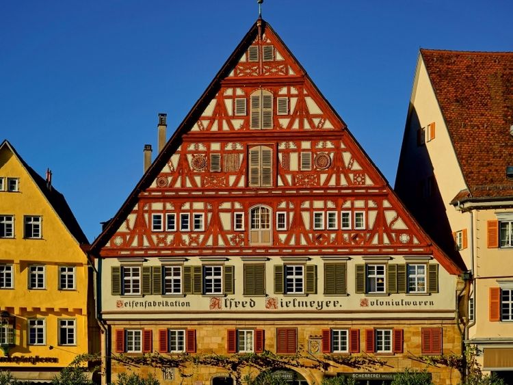 Produktbild: CALVENDO Puzzle Ein Motiv aus dem Kalender Esslingen im Fokus | 1000 Teile Lege-Gr&ouml;&szlig;e 64x48cm Foto-Puzzle f&uuml;r gl&uuml;ckliche Stunden