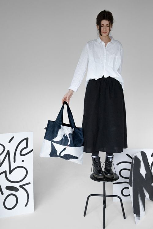 Produktbild: HILMA AF KLINT Der Schwan Recycelte Tasche