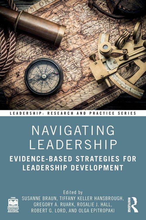 Produktbild: Navigating Leadership