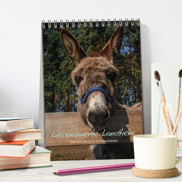 Produktbild: Liebenswerte Landtiere (Tischkalender 2026 DIN A5 hoch), CALVENDO Monatskalender