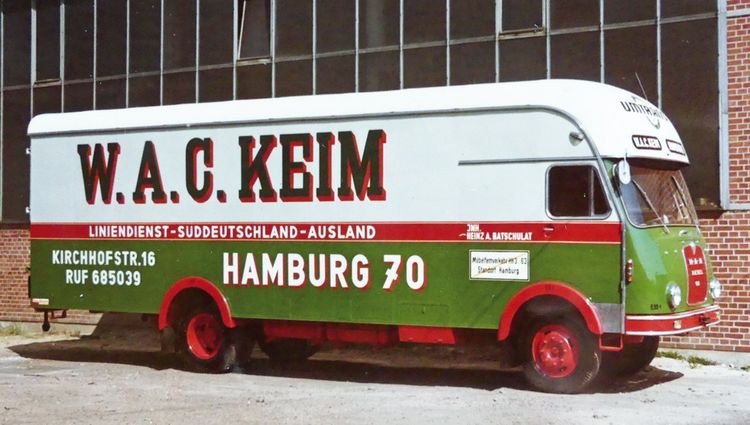 Produktbild: Jahrbuch Lastwagen 2023