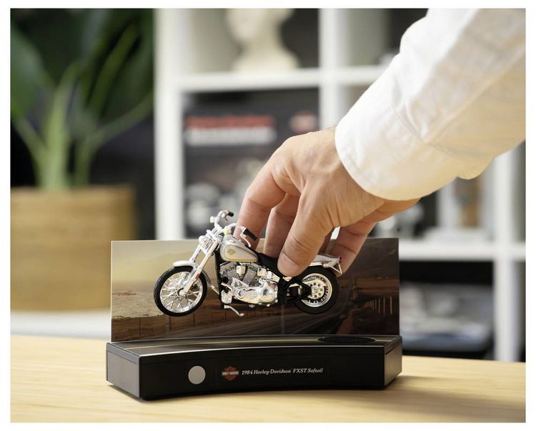 Produktbild: FRANZIS 67284 - Harley-Davidson Adventskalender