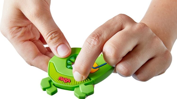 Produktbild: HABA Greifling Kroko mit Rillen gr&uuml;n
