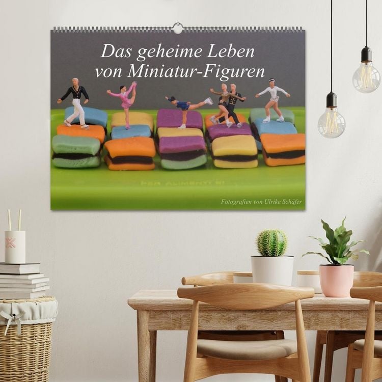 Produktbild: Das geheime Leben von Miniatur-Figuren (Wandkalender 2027 DIN A2 quer), CALVENDO Monatskalender