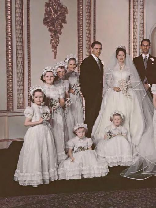 Produktbild: The Crown &ndash; Queen Elisabeth II. - Ihr Leben f&uuml;r die Krone
