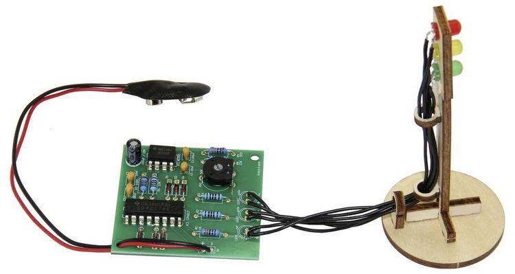 Produktbild: Sol Expert Elektronische Ampel, L&ouml;tbausatz 73880 Bausatz ab 14 Jahre