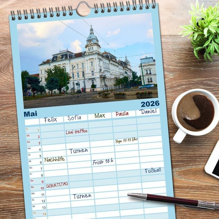 Produktbild: Familienplaner 2026 - Streifz&uuml;ge durch Arad mit 5 Spalten (Wandkalender, 21 x 45 cm) CALVENDO